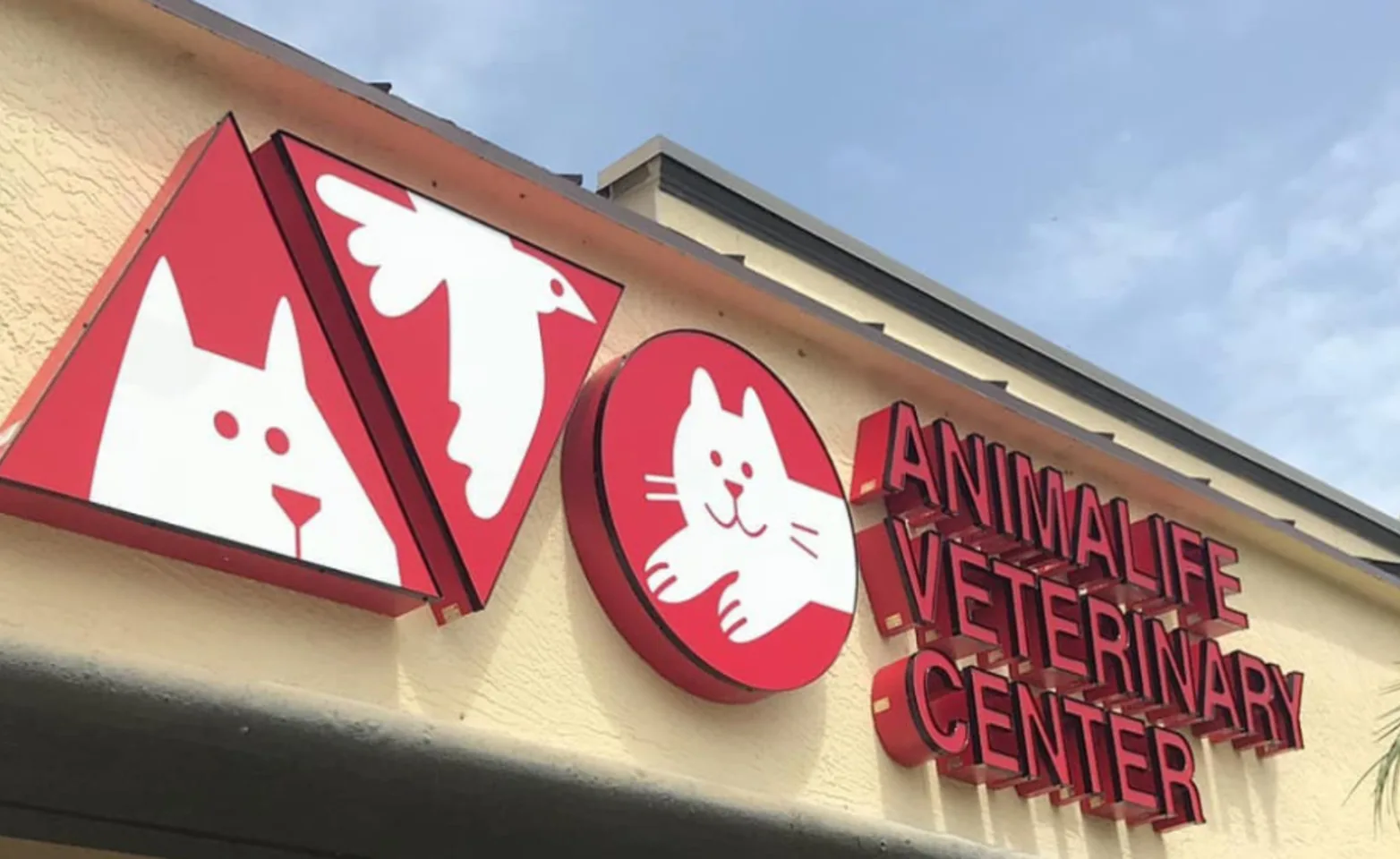 The Animalife Veterinary Center at Eagle Creek Exterior Sign